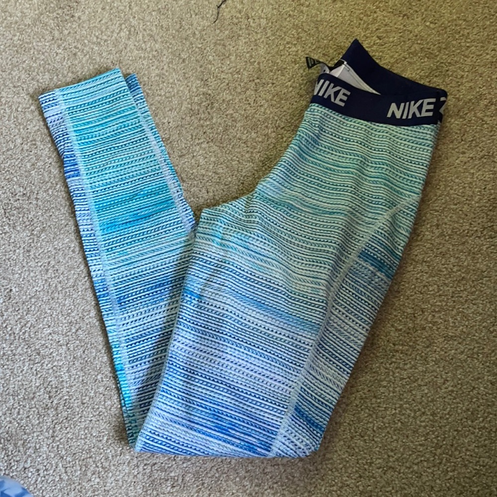 Nike Dri Fit Tight